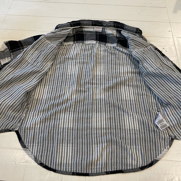 Columbia Plaid Long Sleeve Button Up Shirt - Picture 7 of 8